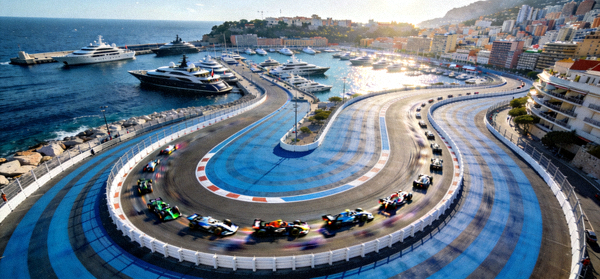 2025赛季F1摩纳哥大奖赛蒙特卡洛赛道滨海弯道航拍全景